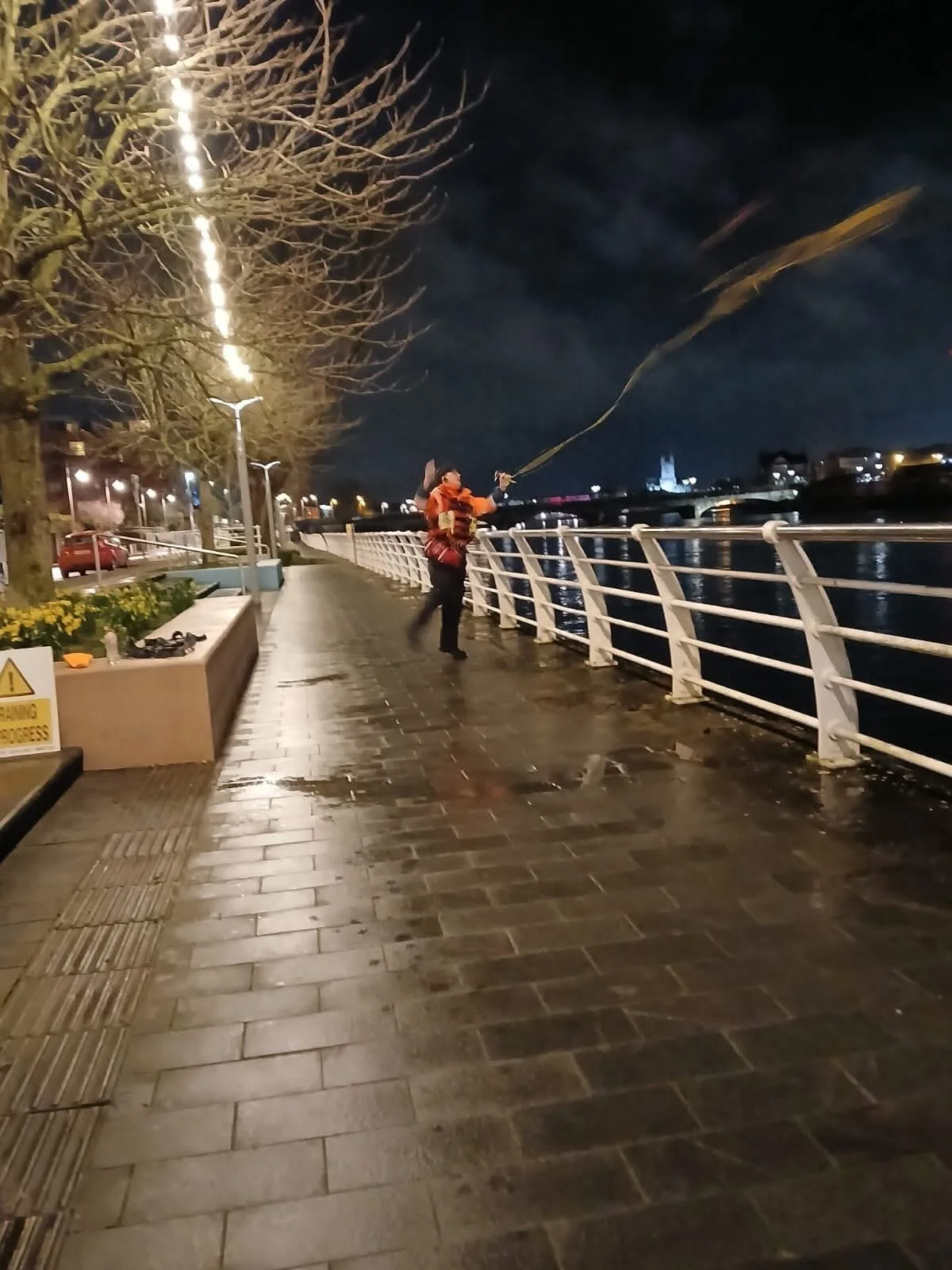 LSW night-time throw bag training